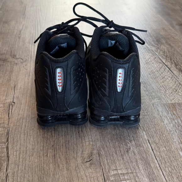Nike Shox R4 - Picture 4 of 6